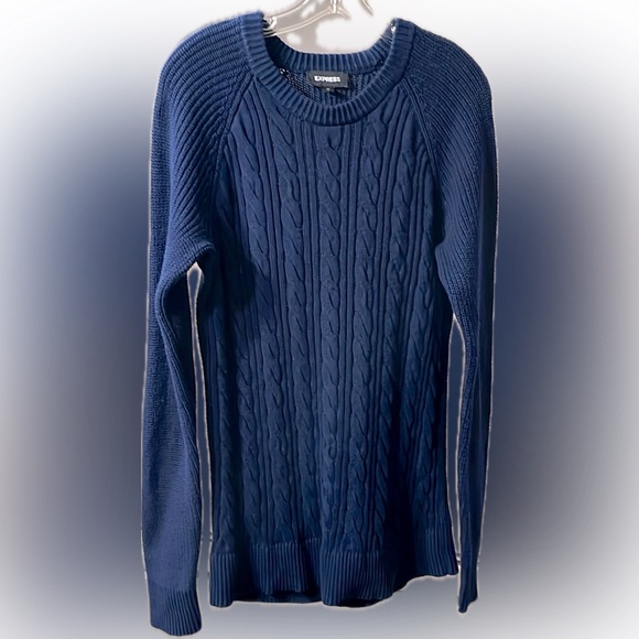 Express Navy Blue Cable Knit Cotton Long Sleeve Sweater Size Medium - Picture 1 of 11